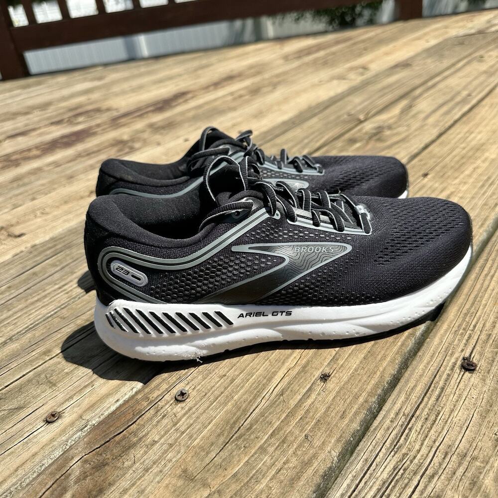 Brooks Ariel GTS 23 Women's Sz 10 D Wide Black Athletic Running Gym Sneaker Shoe